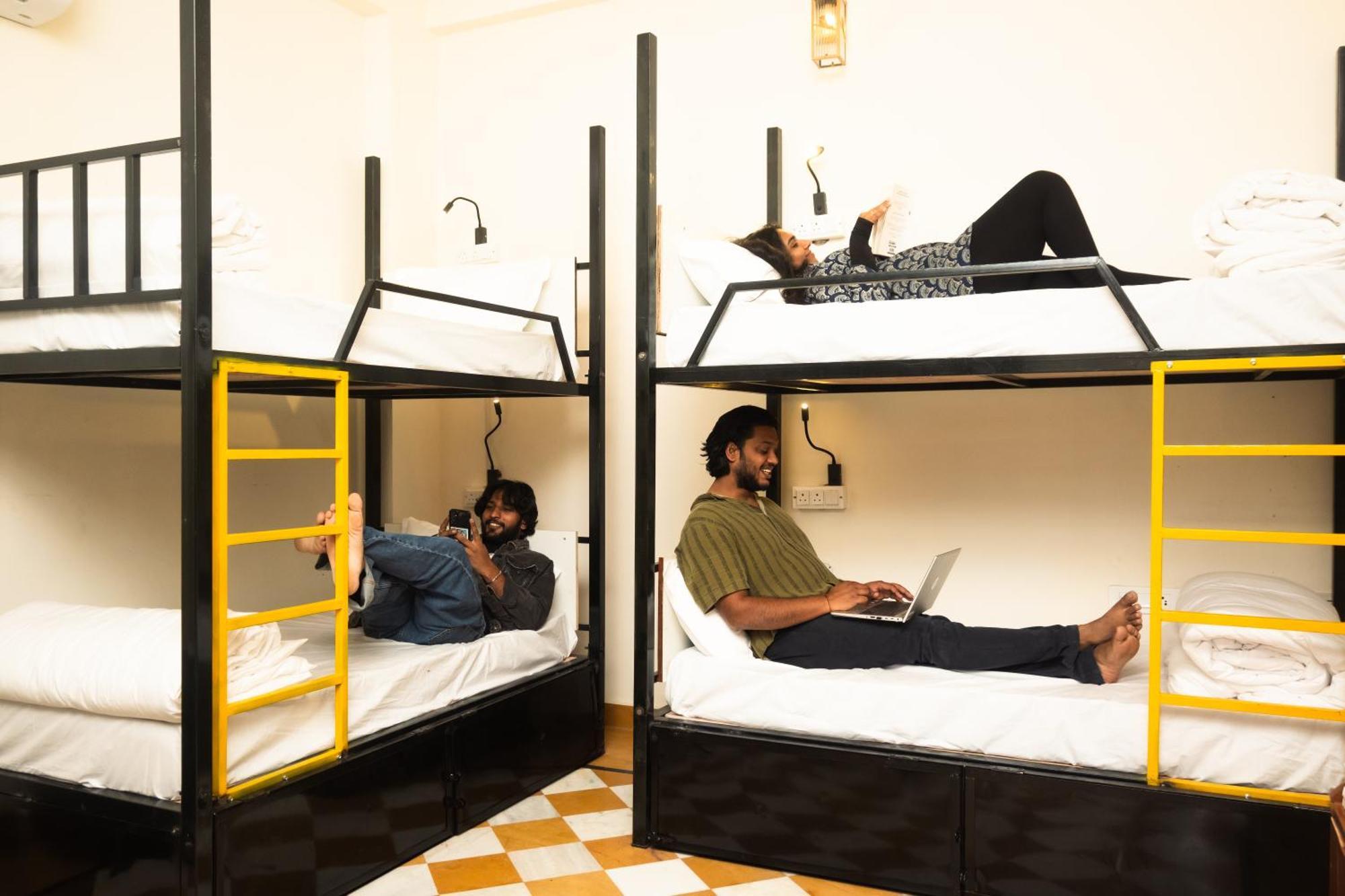 Banana Hostel Пушкар Екстер'єр фото