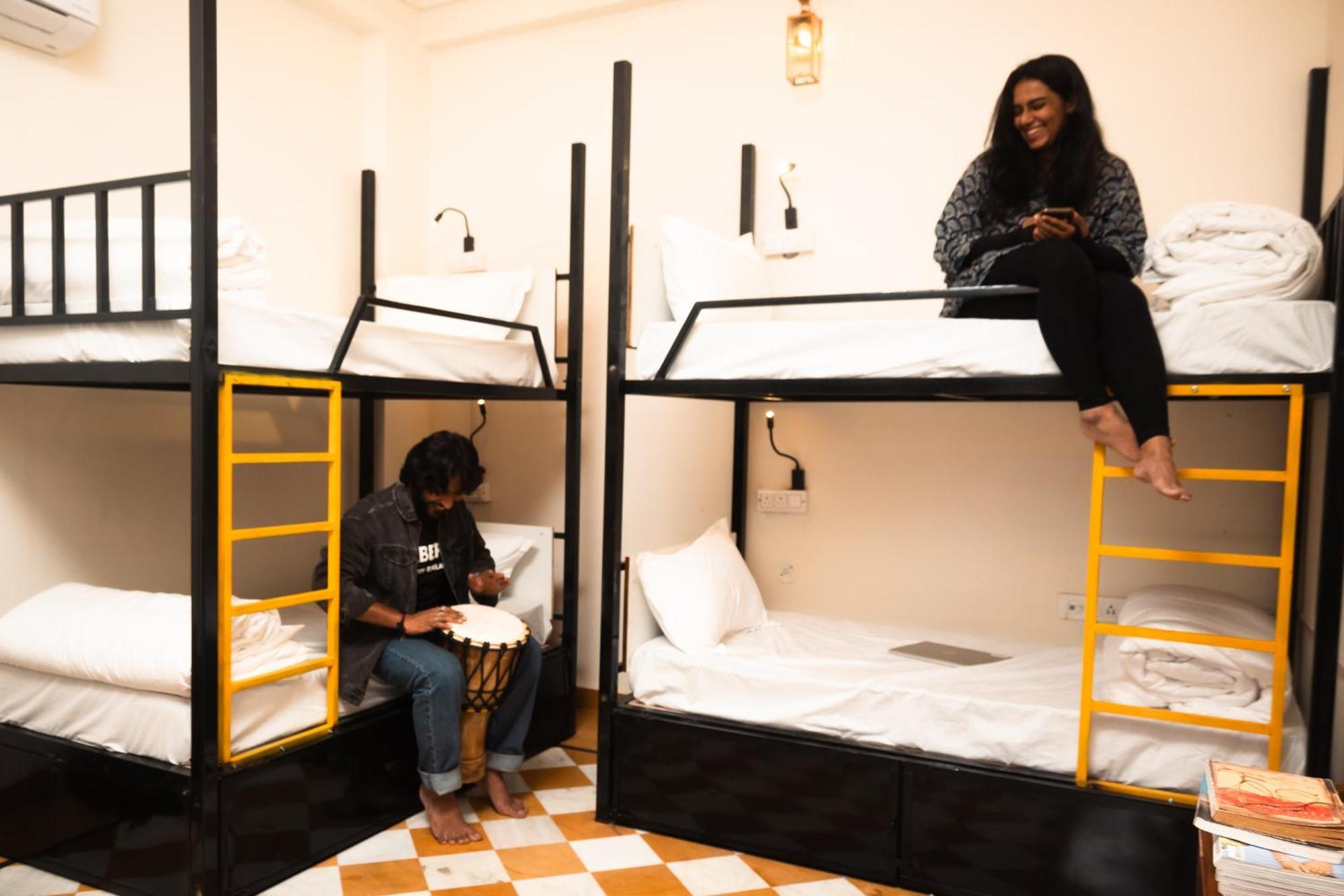 Banana Hostel Пушкар Екстер'єр фото
